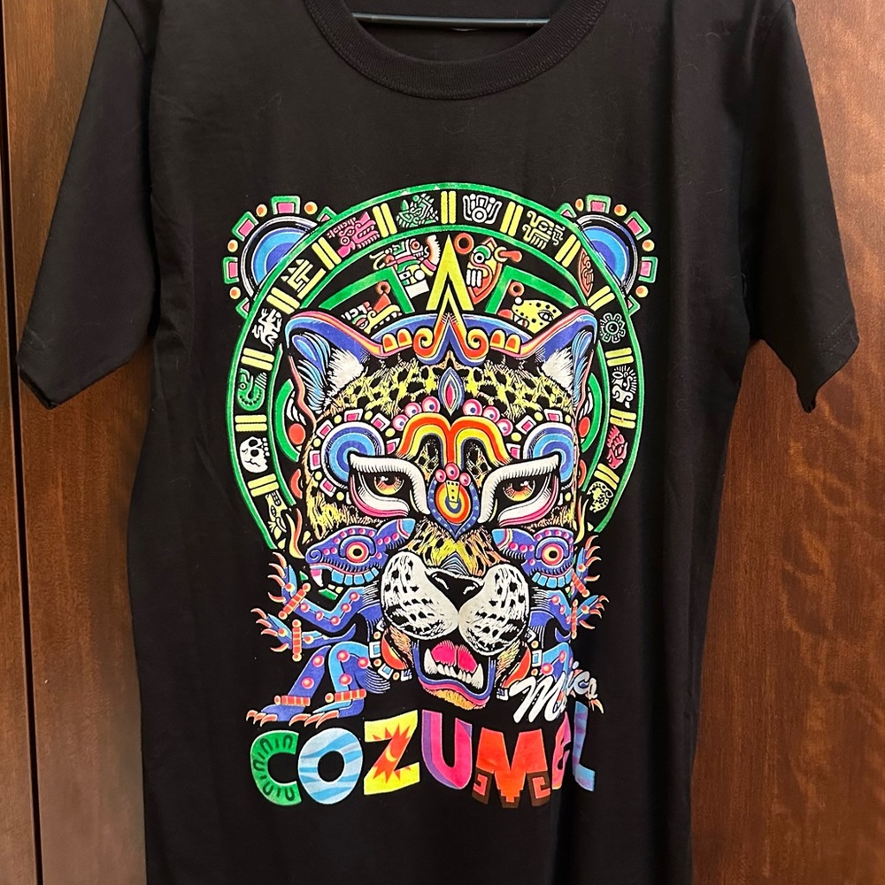 Mayan Mexico, neon Black Short Sleeve Tee with Multicolor Jaguar Graphic